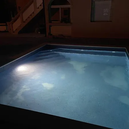 With Heated Pool , Appartamento *