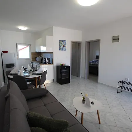 Appartement With Heated Pool , *