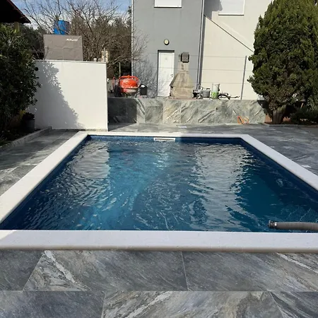 شقة With Heated Pool - By Ta Leut Agency فير